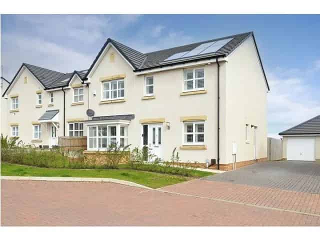 4 Bedroom Detached House for Sale in Edinburgh