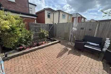 2 Bed Ground Floor Apartment Southampton Modern Open Plan Living En Suite Parking