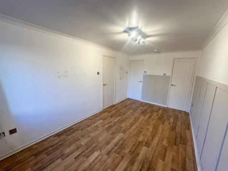 1 Bedroom Ground Floor Apartment To Let