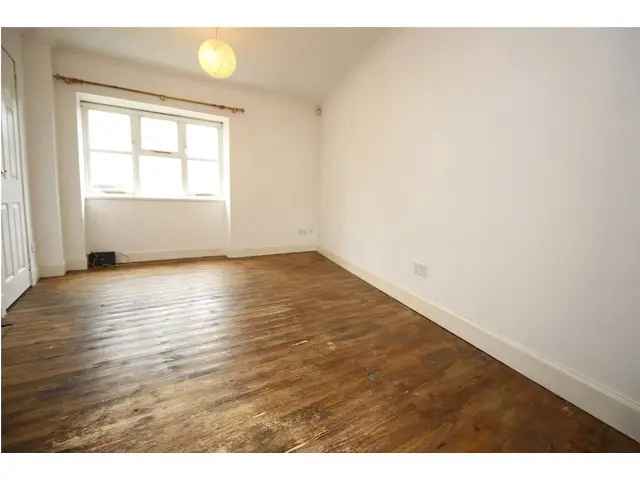1 Bedroom End Terraced House for Sale in Strathaven
