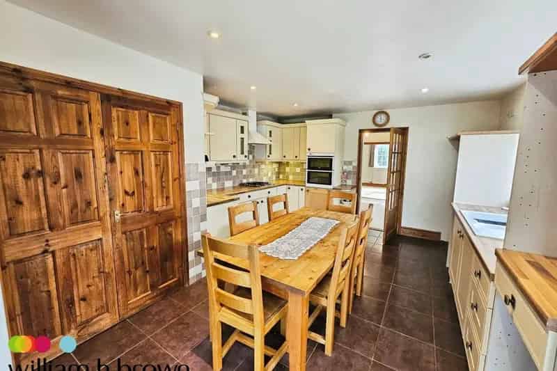 Three Bedroom Semi-Detached House Little Oakley Zero Deposit Available