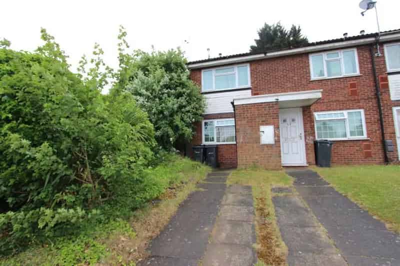2 Bedroom Maisonette To Rent