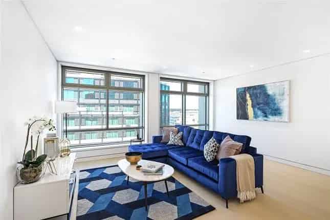 Luxury 2-Bedroom Apartment in West End, London