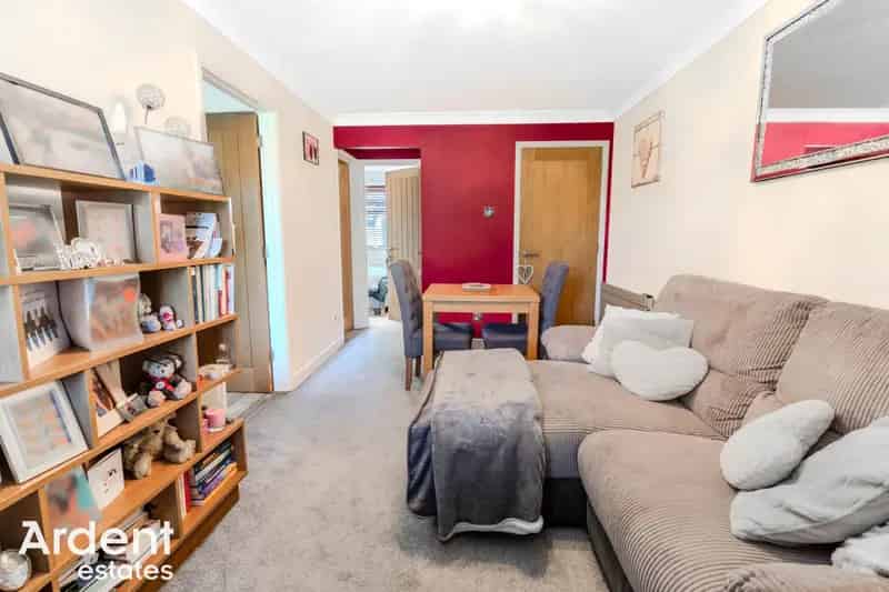 1 Bedroom Maisonette House to Rent
