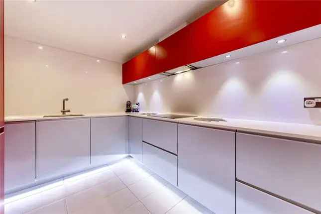 2 Bedroom Flat for Sale in Fitzrovia London W1T