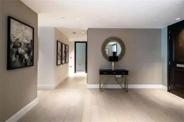 Luxury 3-Bed Apartment Royal Warwick Square London