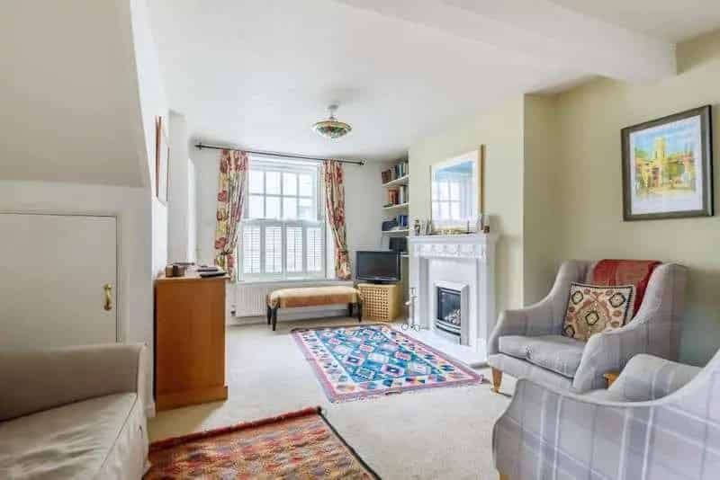 2 Bed Cottage Hay-On-Wye Town Centre For Sale