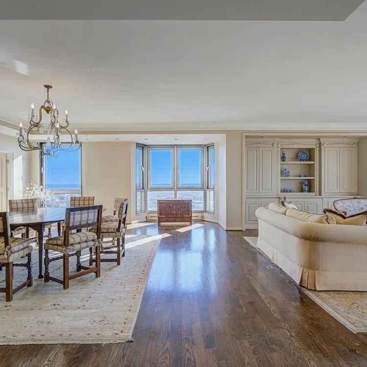 Luxury Condo with Breathtaking Views and Private Elevator