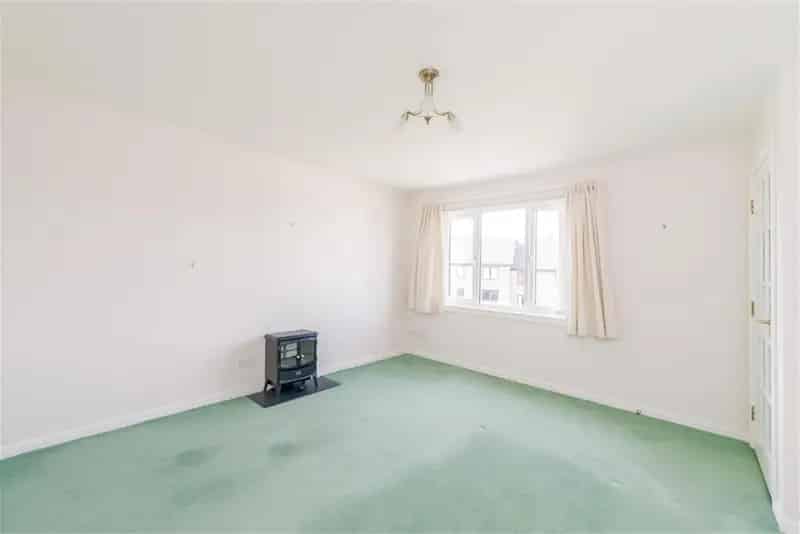 2 Bed House - Semi Detached with 1 Reception Room