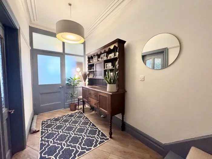 5 Bedroom Semi Detached House For Sale