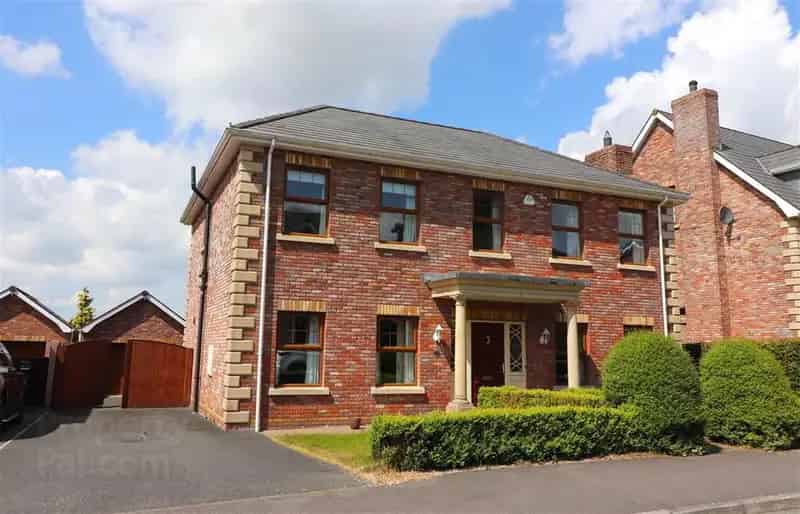 Stunning 4-Bed Detached Home in Royal Hillsborough