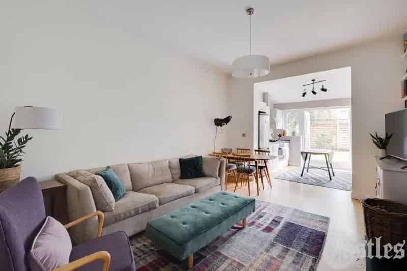 3 Bedroom Duplex Garden Flat Clapton London