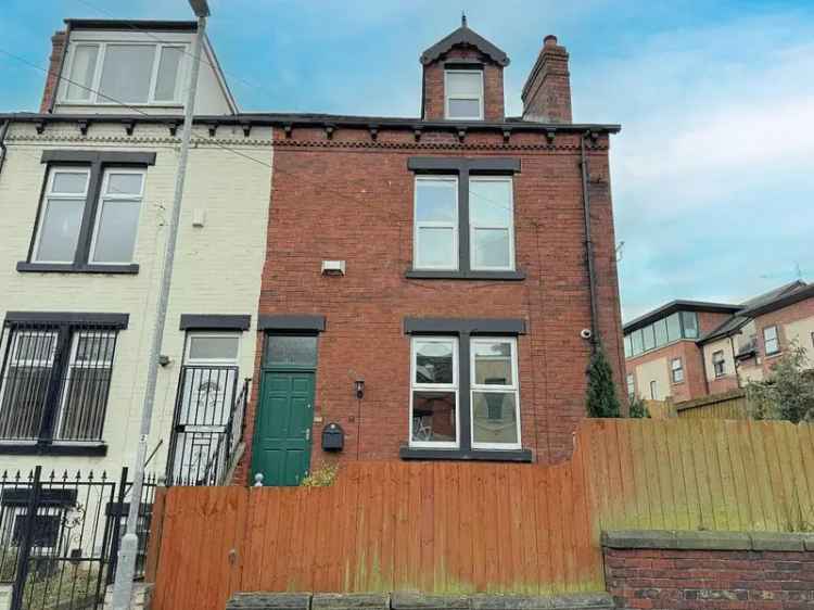 4 bedroom end of terrace house for sale