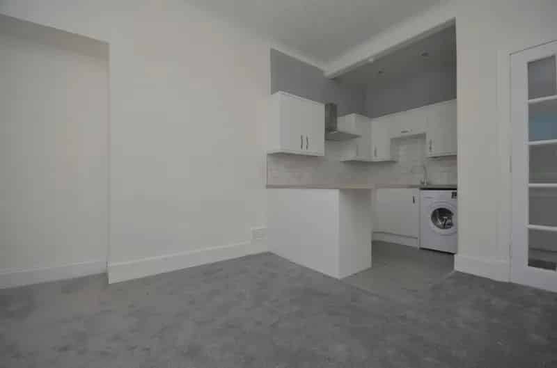 2-Bedroom Flat Helensburgh - Newly Refurbished