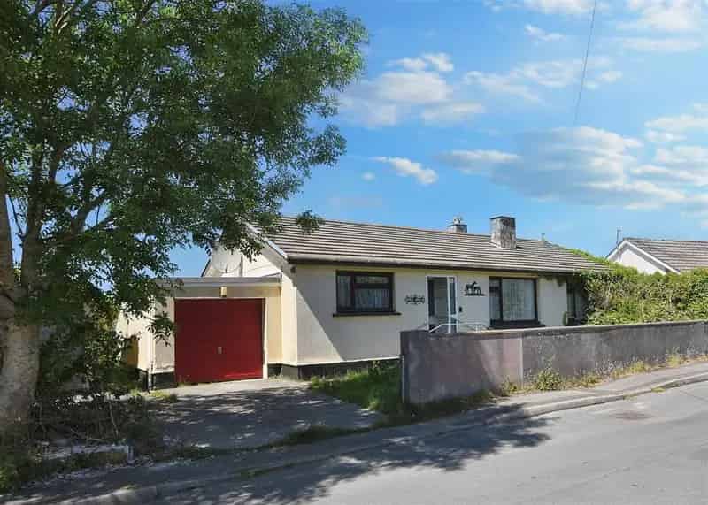 4 Bedroom Detached Bungalow for Sale in Troon