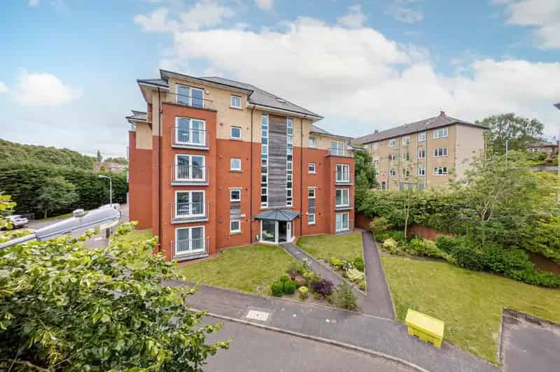 2 Bedroom Apartment for Sale in Glasgow's West End