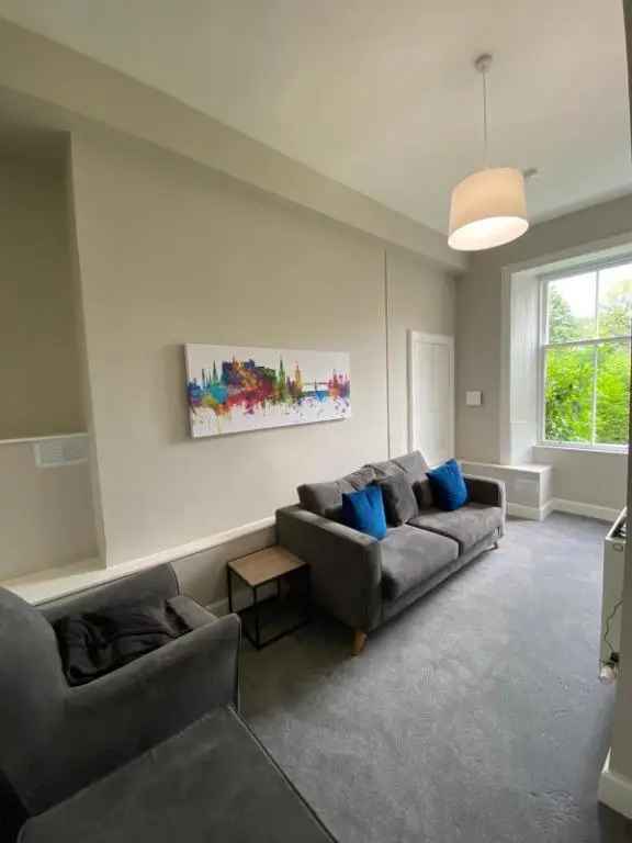 3 bedroom flat to rent