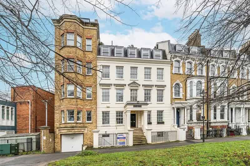 1 bedroom flat for sale