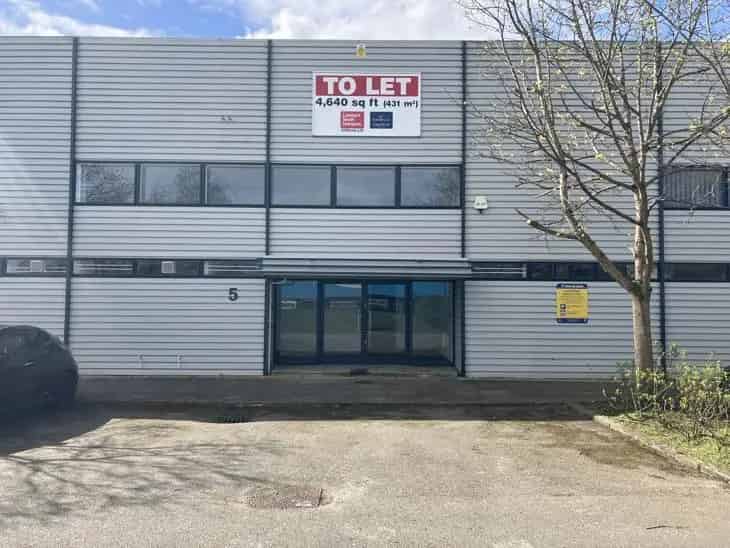 Clarendon Industrial Park Units for Lease 4500-20000 sq ft