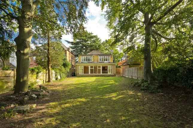 5 Bedroom Detached House for Rent in Surbiton