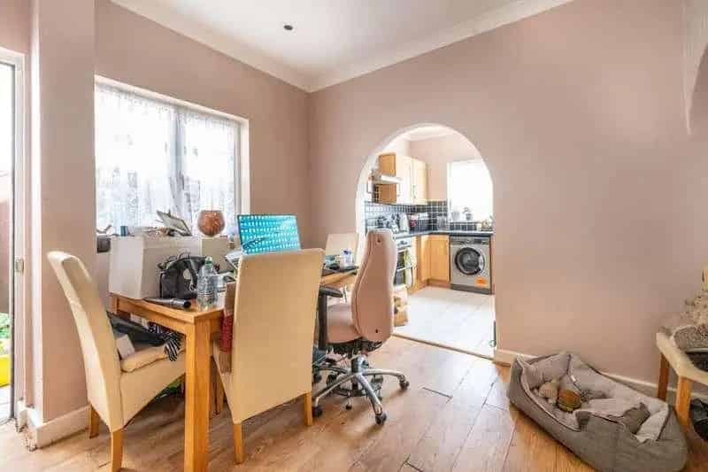 3 bed house for sale