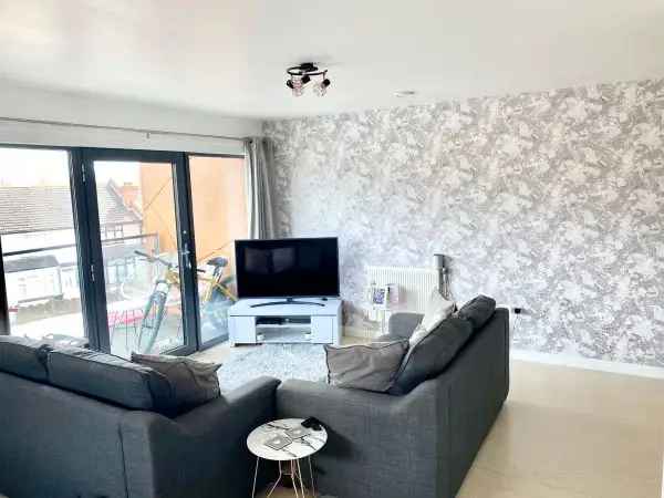 Flat For Rent in London, England