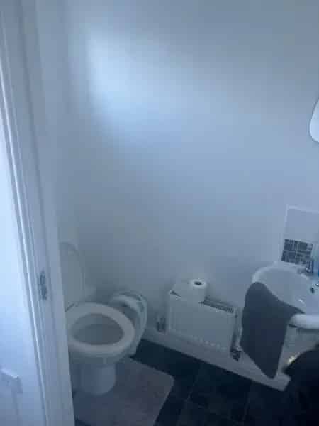 2 Bedroom House with Garden and Parking - Quiet Street