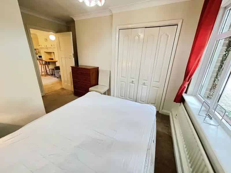 1 Bedroom Flat To Rent Available 01082025