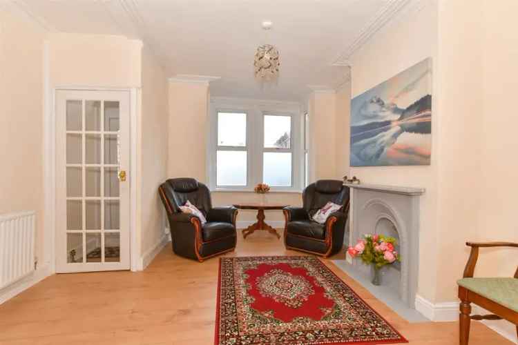 4 Bedroom End of Terrace House for Sale Near High Street Station