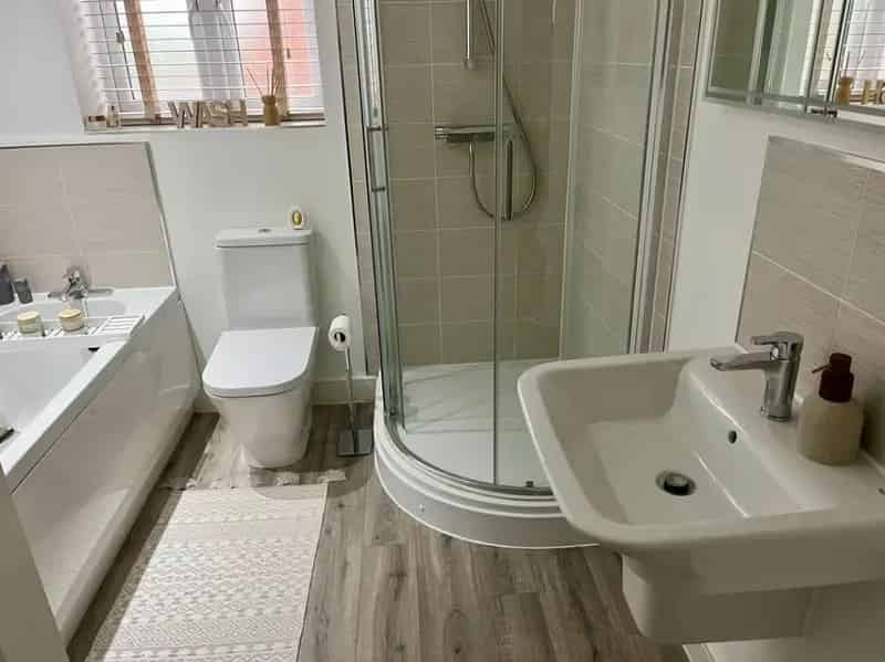 3 Bed Detached House For Sale
