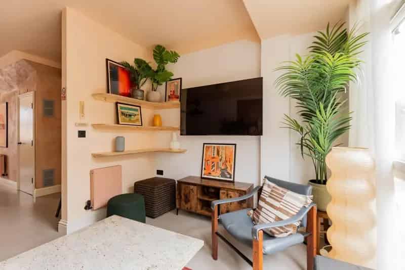 Student and Professional Accommodation