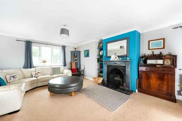 Five Bedroom Detached House with Paddocks and Gardens