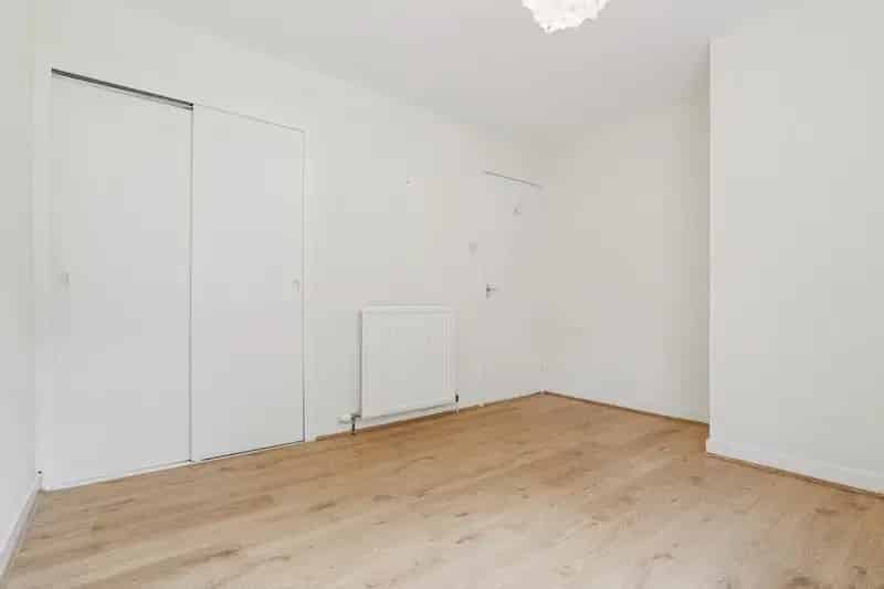1 Bedroom Apartment to Rent West End