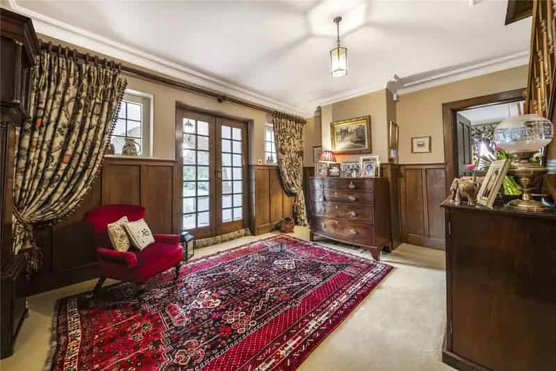 4 Bedroom Detached House for Sale Bramhope Creskeld Lane