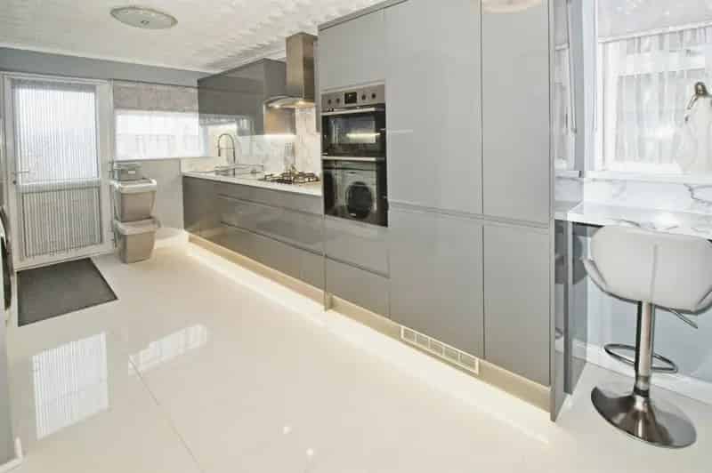 3 Bedroom Terraced House Near Amenities