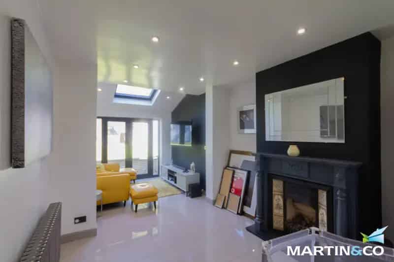 5 Bedroom Semi Detached House For Sale