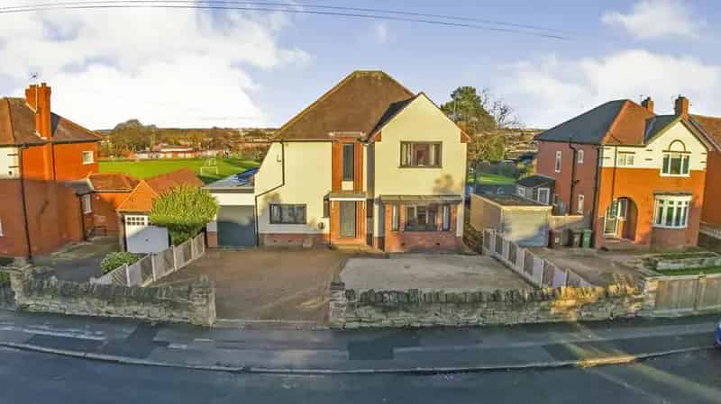4 Bedroom Detached House for Sale Normanton West Yorkshire