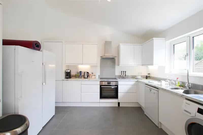 2 Bedroom Detached House to Rent