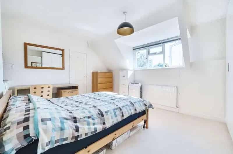 1 Bed Flat for Sale in Godalming