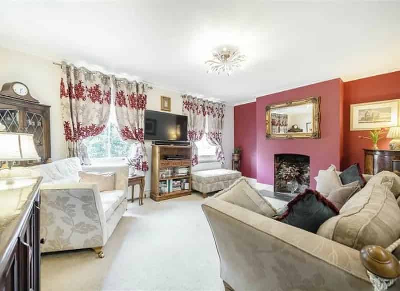 Flat For Sale , London, England