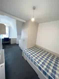 4 Bedroom Flat in Leeds Headingley