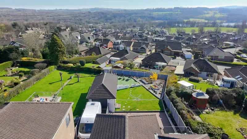 3 Bed House with Annex Hot Tub and Large Garden