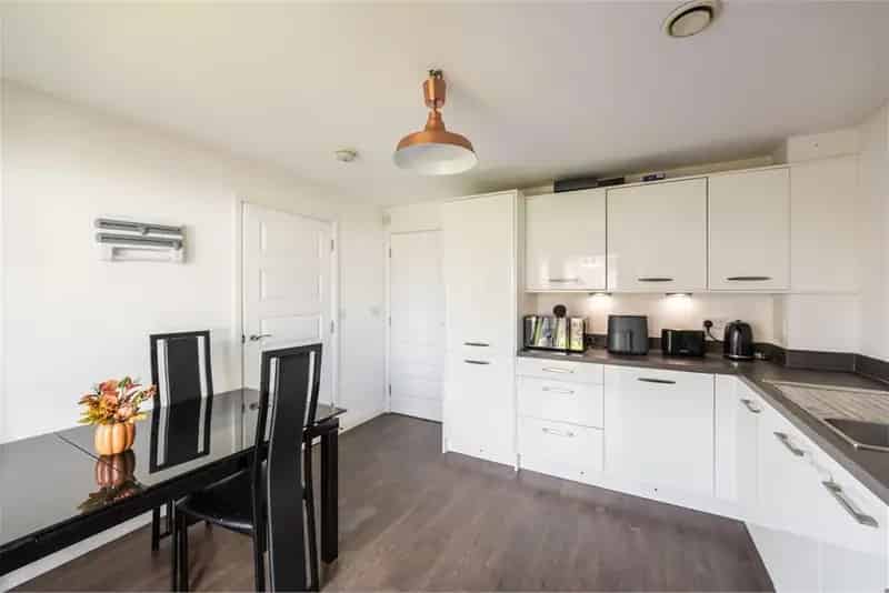 3 Bed House Terraced with 2 Reception Rooms Near Fort Kinnaird