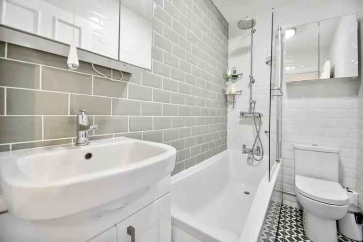 2 Bedroom Flat House to Rent