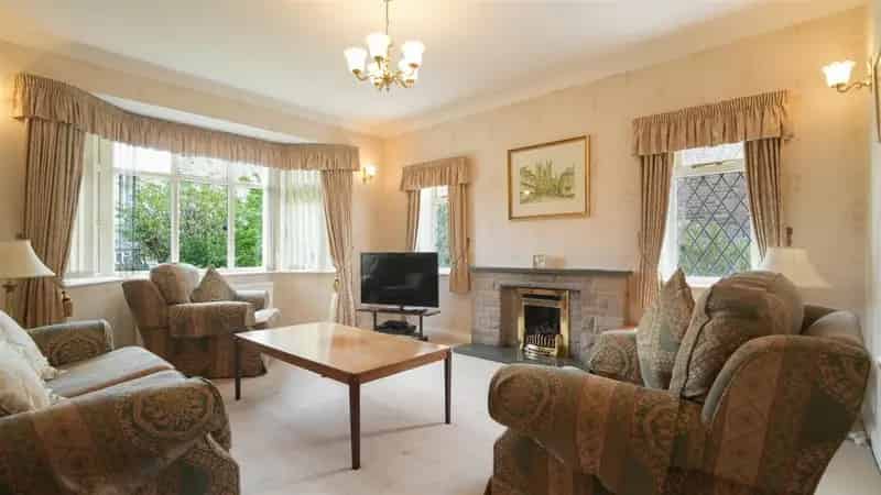 4 Bedroom House For Sale in Ridgeway