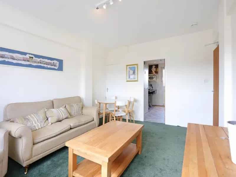 3 Bedroom Flat to Rent Edinburgh