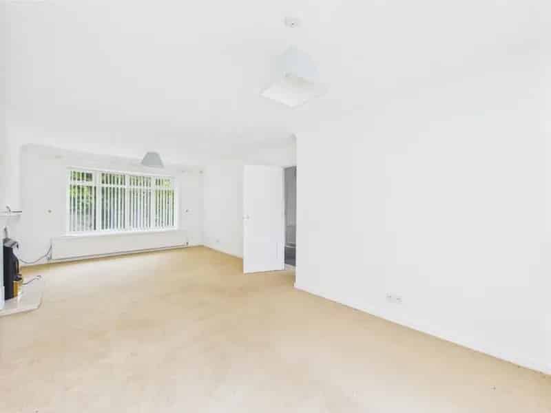3 Bedroom Detached Bungalow in Idle Bradford