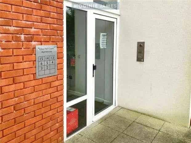 2 Bed Flat for Sale in Gated Development