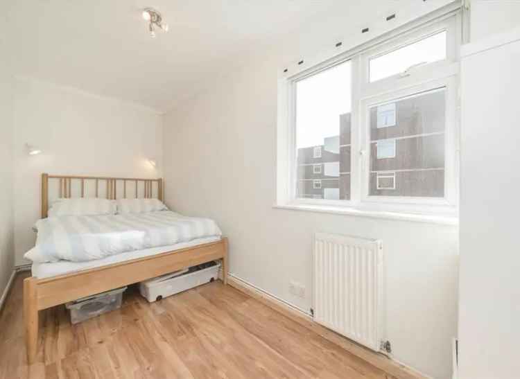 One Bedroom Flat in Walpole Lodge near Ealing Broadway