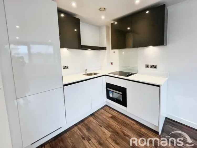 1 Bedroom Apartment for Sale in Churchill Place
